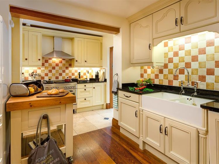 Silver Howe, listing photograph 9