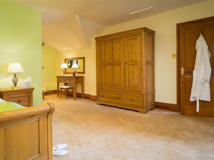 Silver Howe, listing photograph 12