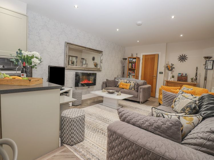 Rossett Holme, listing photograph 3