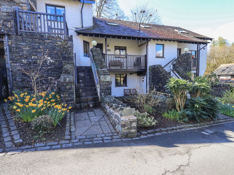 The Spinney, listing photograph 2