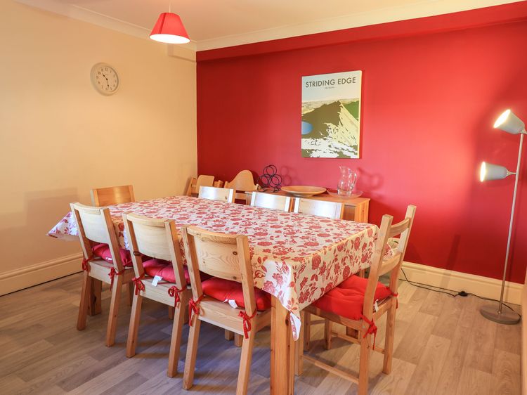 The Spinney, listing photograph 6