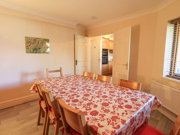 The Spinney, listing photograph 7
