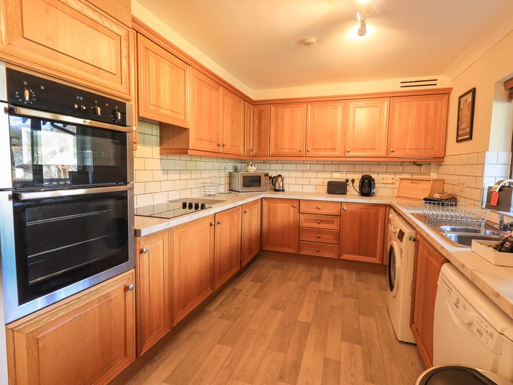 The Spinney, listing photograph 9