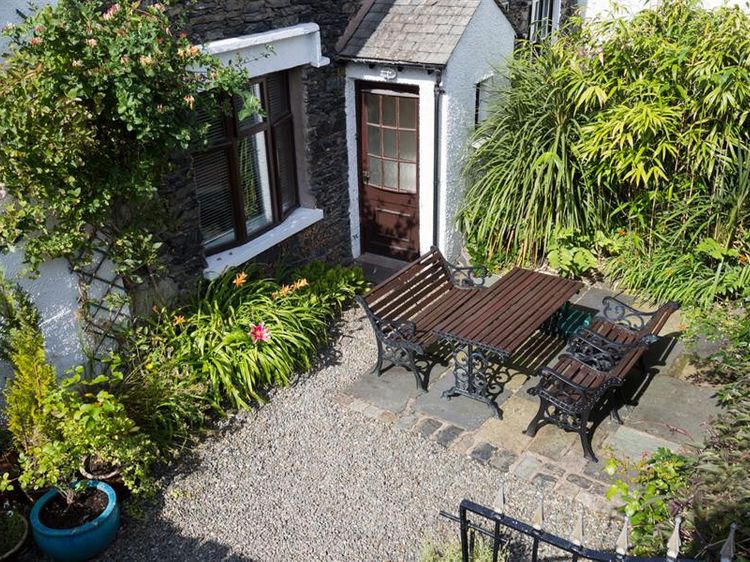 Honeysuckle Cottage, listing photograph 2