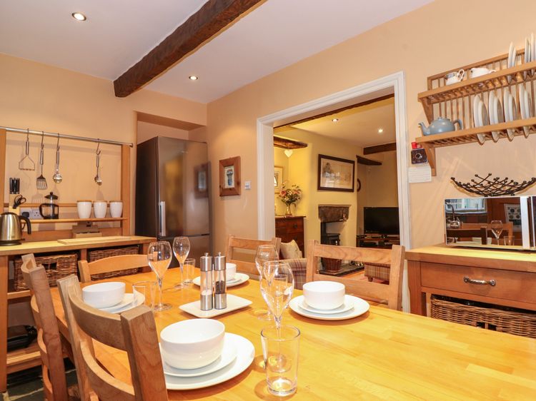 Charlottes Cottage, listing photograph 11