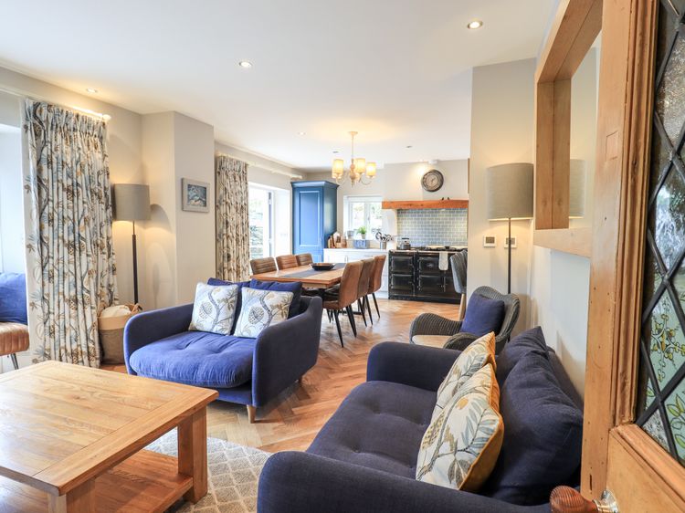 Fair Rigg, listing photograph 3