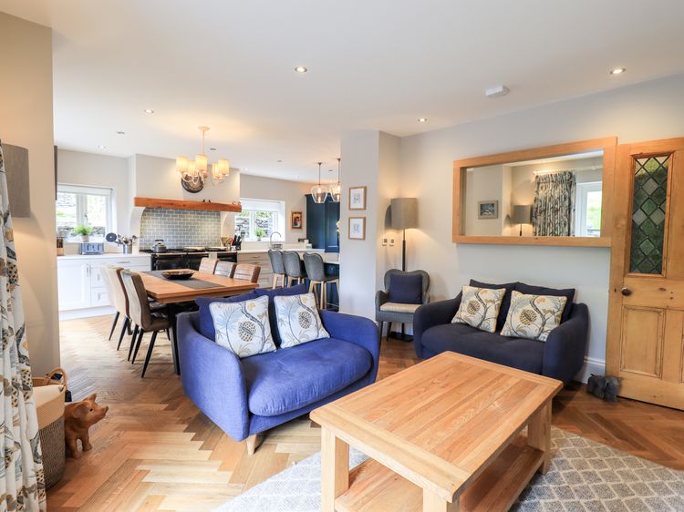 Fair Rigg, listing photograph 4