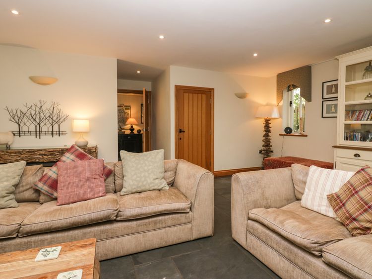 River Lodge, listing photograph 8