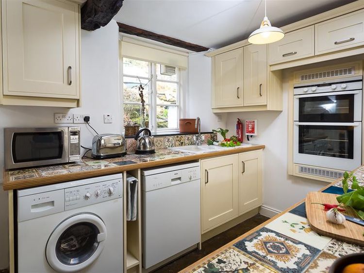 Camellia Cottage, listing photograph 8