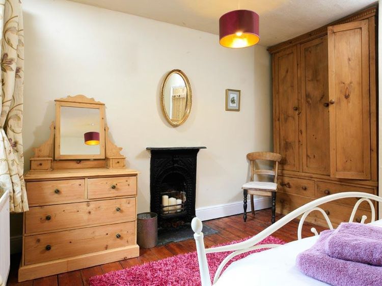 Stone Cottage at Staveley, listing photograph 11