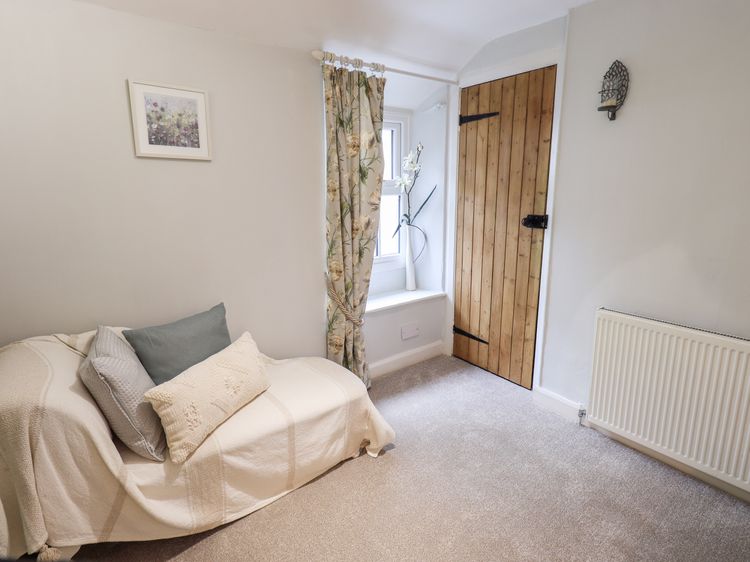 Smithy Cottage, listing photograph 10