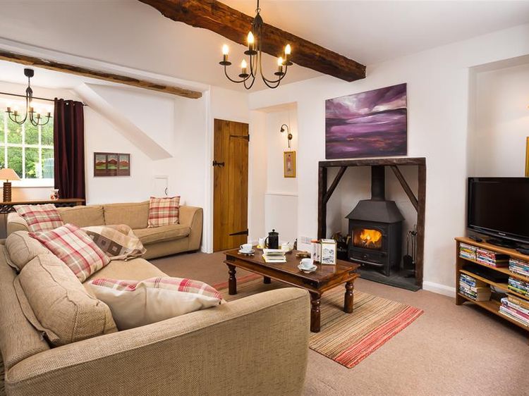 Pollys Cottage, listing photograph 2