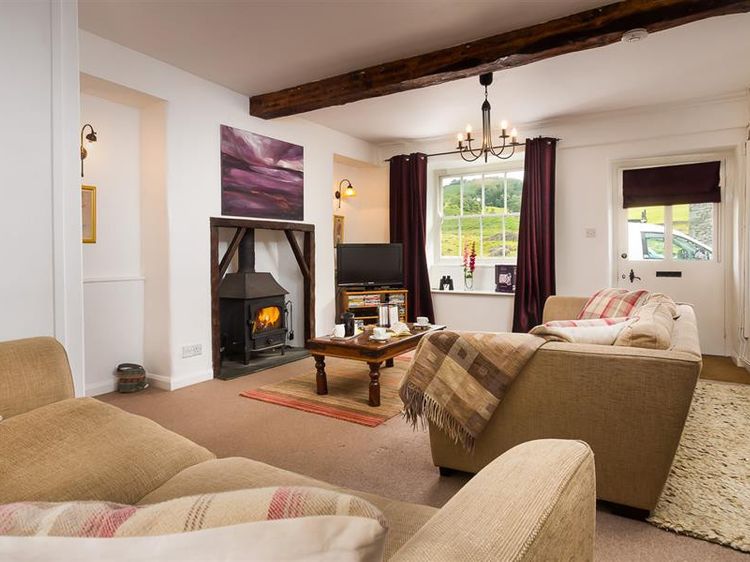 Pollys Cottage, listing photograph 3