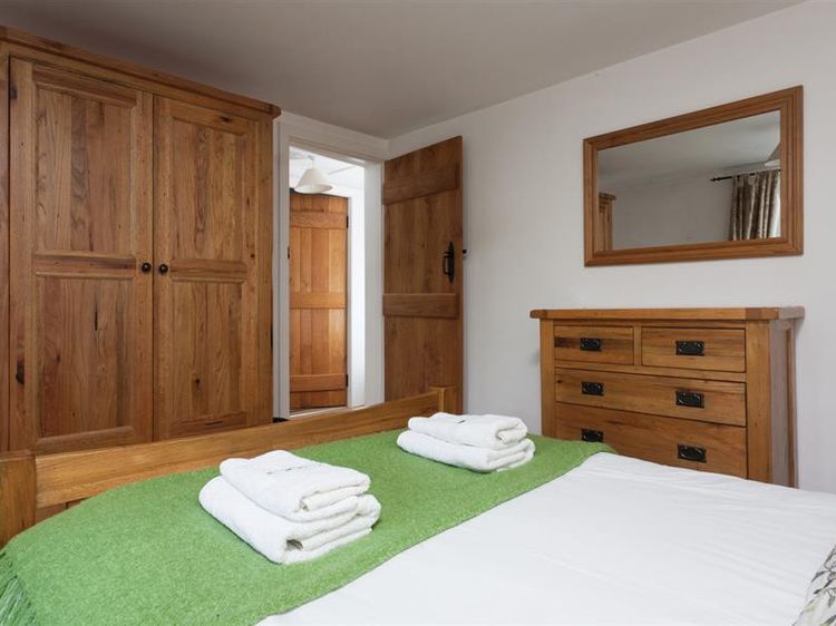 Pollys Cottage, listing photograph 10
