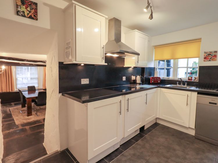 Birchcroft, listing photograph 12