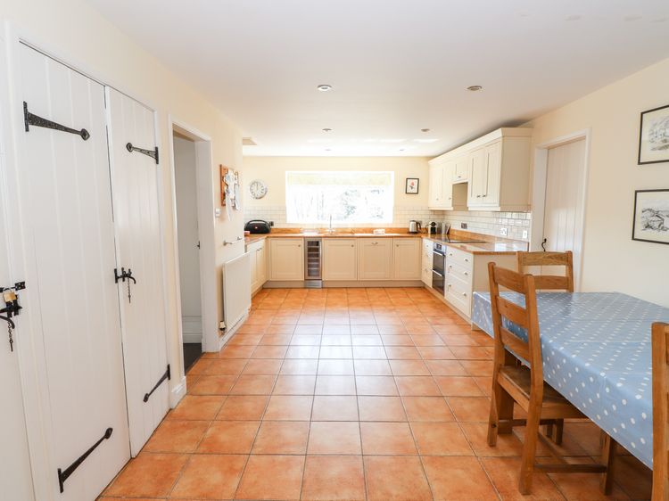 Robin Cottage, listing photograph 9