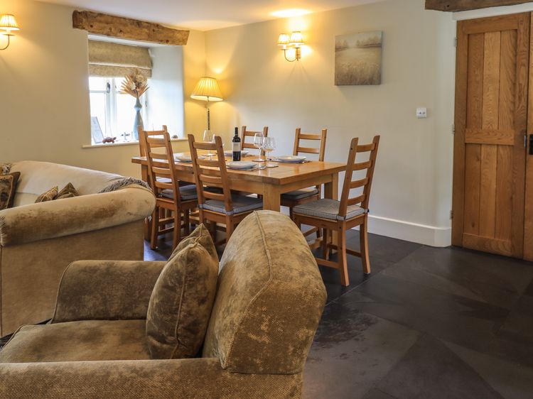 Foxdene Cottage, listing photograph 7
