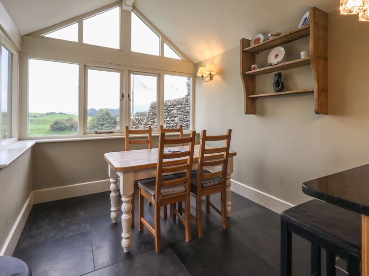 Foxdene Cottage, listing photograph 12