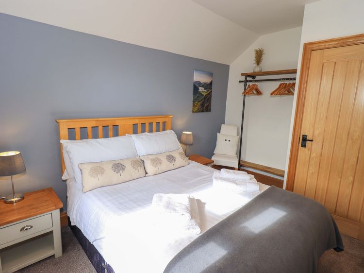 Boxwood Cottage, listing photograph 12