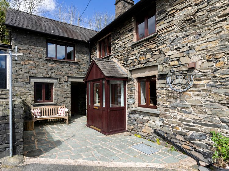 Fieldmouse Cottage, listing photograph 2