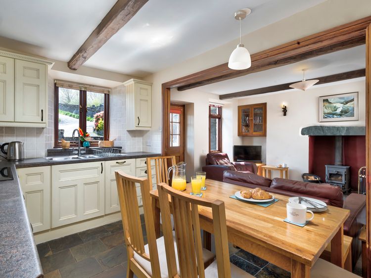 Fieldmouse Cottage, listing photograph 8