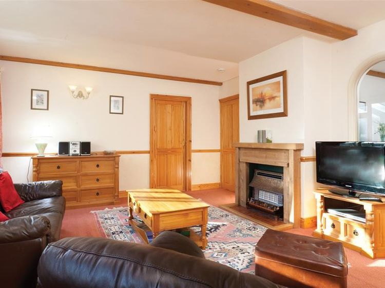 Stone Howe, listing photograph 4