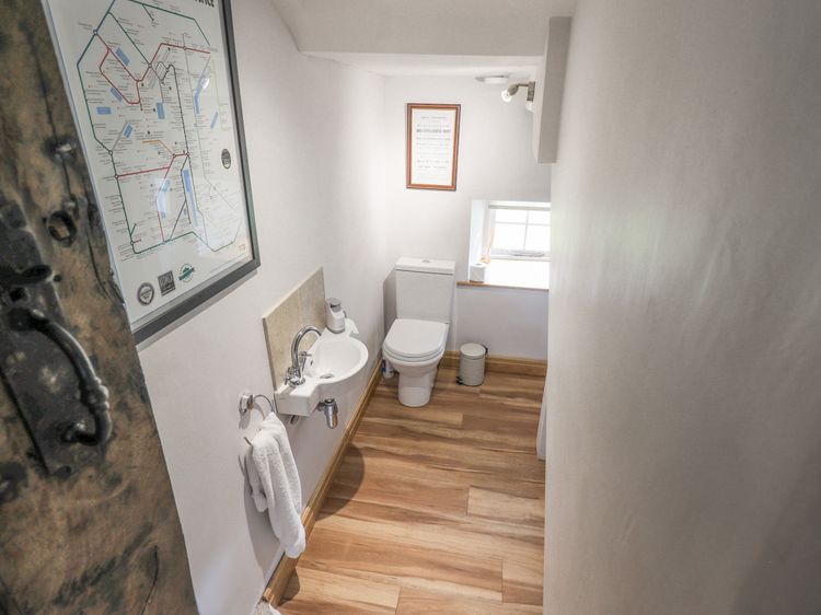 Satterthwaite Farmhouse - Sleep 8, listing photograph 12