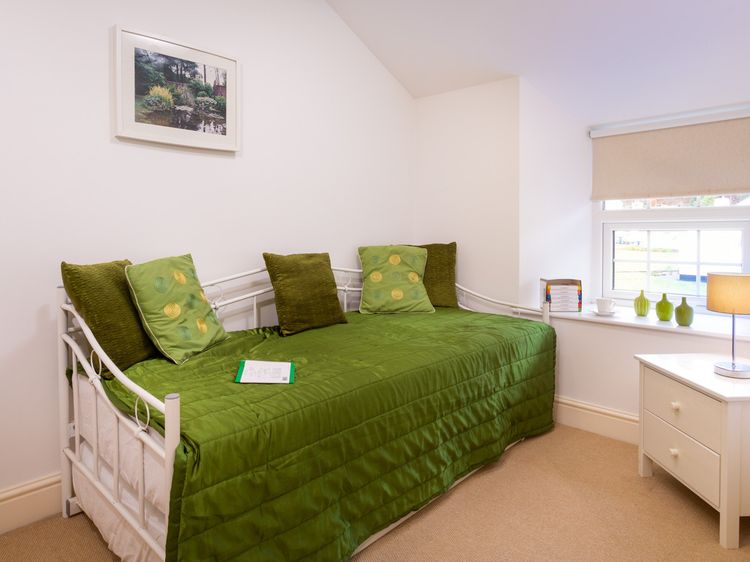 End Cottage, listing photograph 12