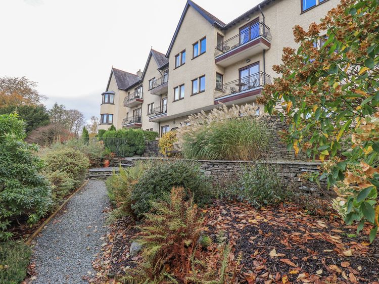 Waterhead Retreat, listing photograph 2
