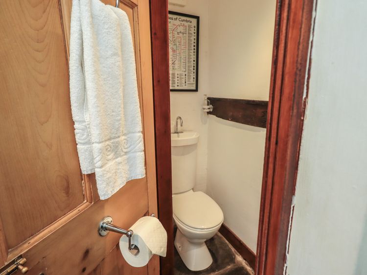 Rose Cottage Coniston, listing photograph 9