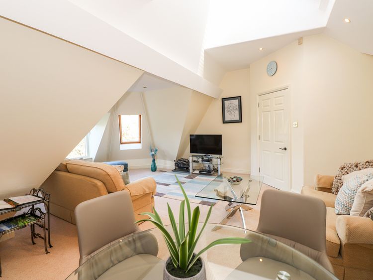 Loughrigg Suite, listing photograph 7