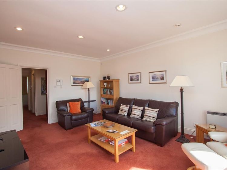 Romney 12, listing photograph 4