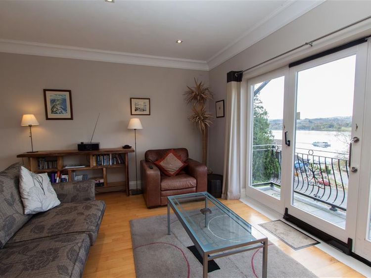 Lakeland View, listing photograph 3