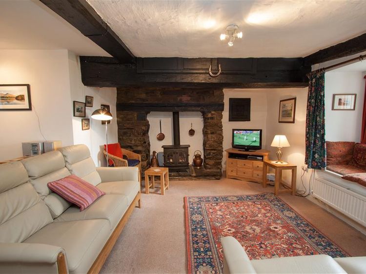 Knotts Farmhouse, listing photograph 2