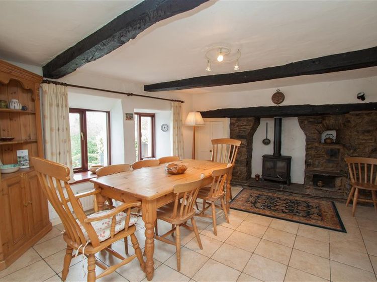 Knotts Farmhouse, listing photograph 5