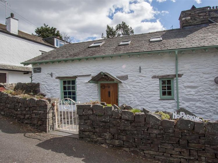 Lowfold Cottage