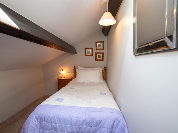 Lowfold Cottage, listing photograph 11