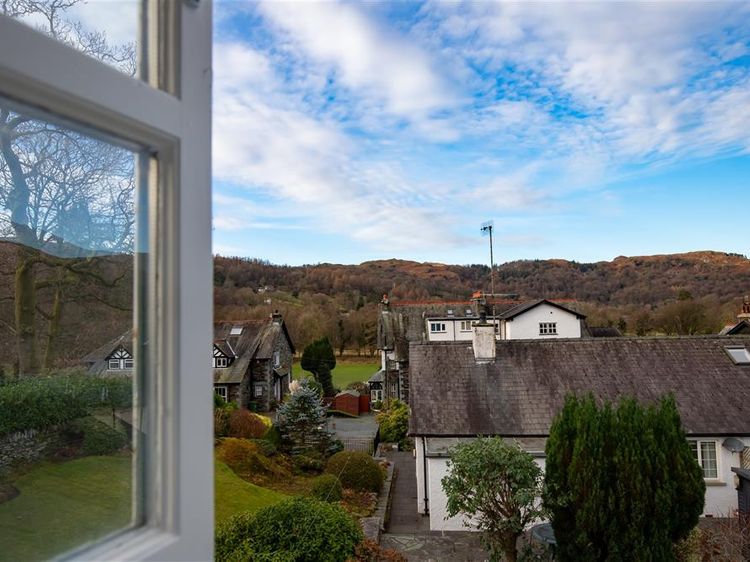 Sunset Cottage, listing photograph 12