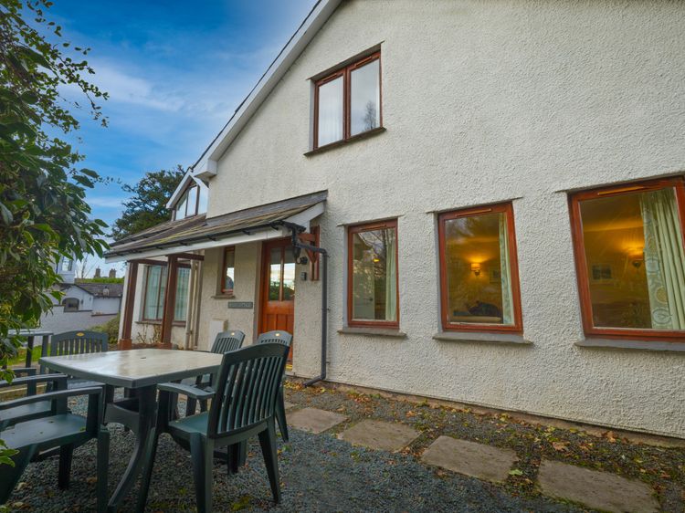 Holly Cottage