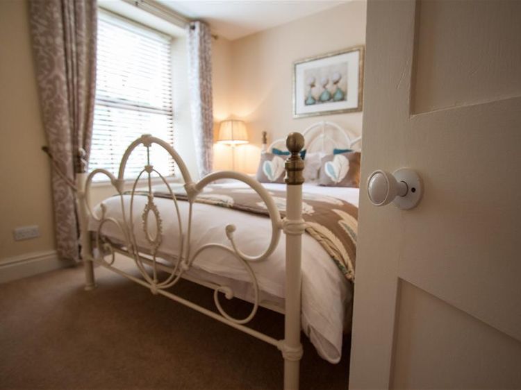 Acorn Cottage, listing photograph 8