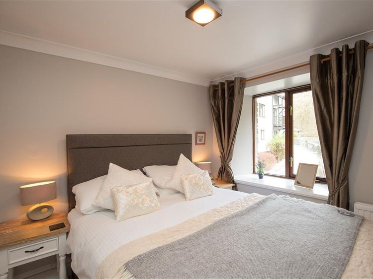 Over Ghyll, listing photograph 6
