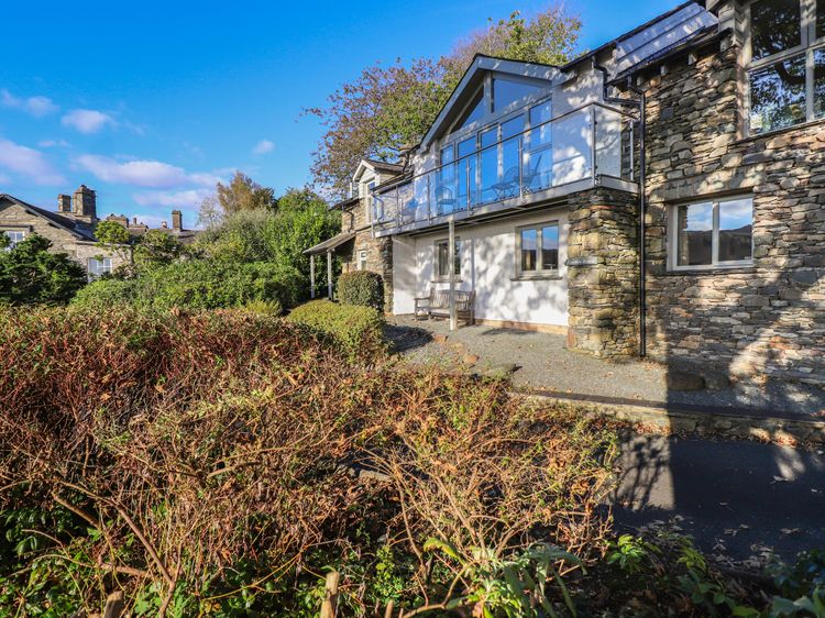 Garden House, listing photograph 2