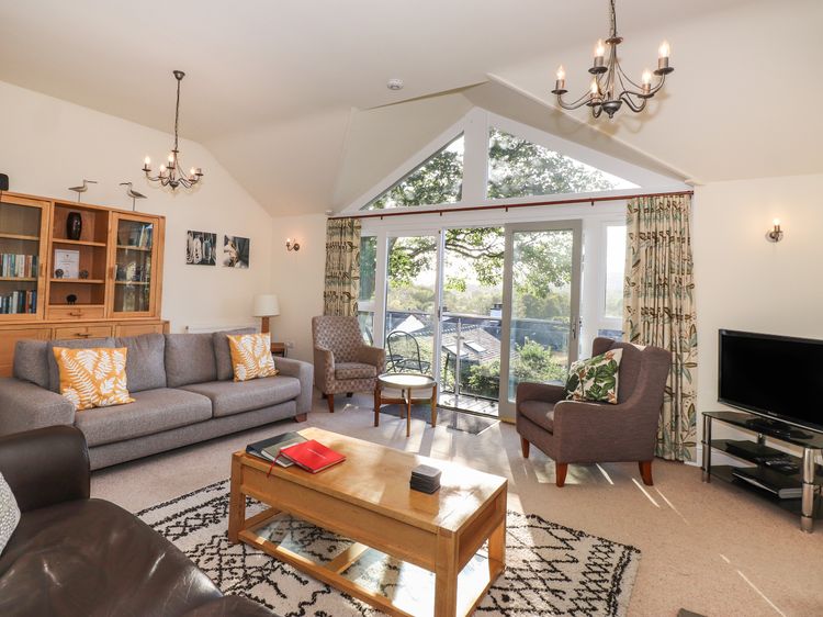 Garden House, listing photograph 4