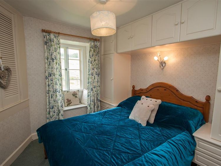 Honeypot Cottage, listing photograph 11