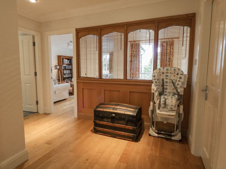 Orchard House, listing photograph 4