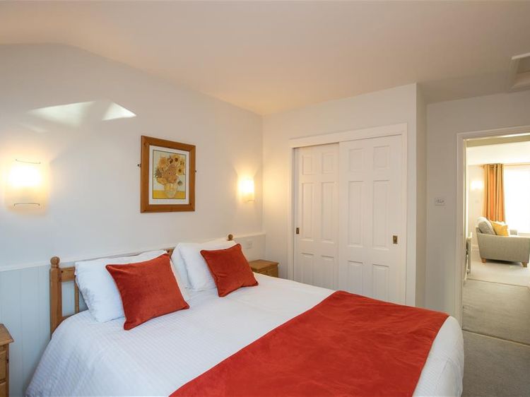 Yew Tree Cottage, listing photograph 7