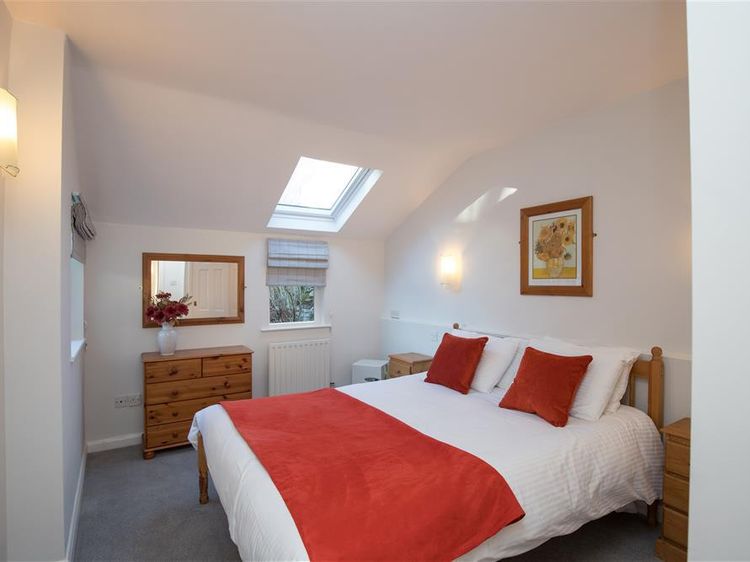 Yew Tree Cottage, listing photograph 8