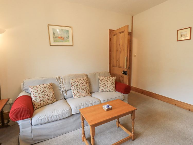 Millans Garth, listing photograph 6