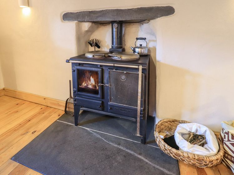 Jane's Cottage, listing photograph 9
