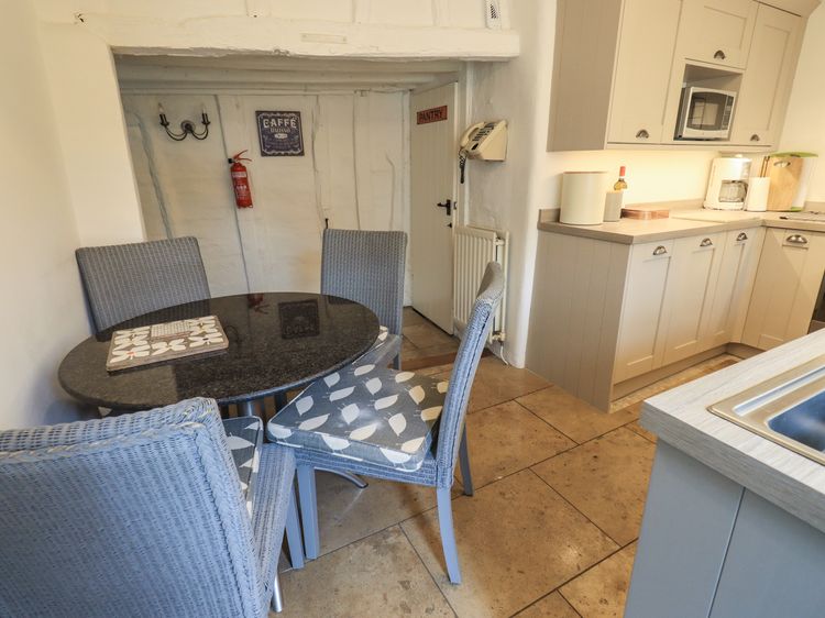 Nurses Cottage, listing photograph 11